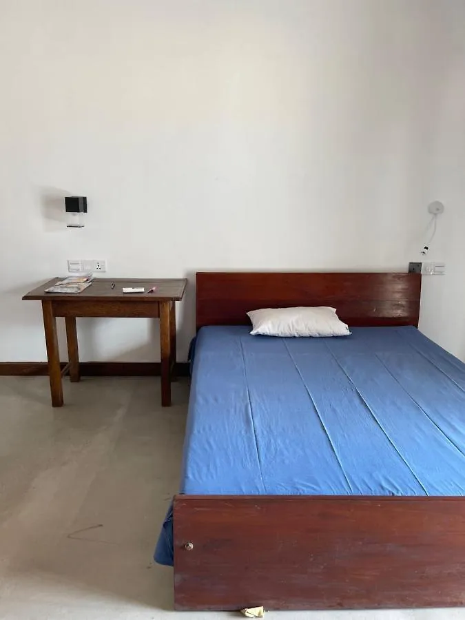 Sea Sands Beach Hostel Negombo